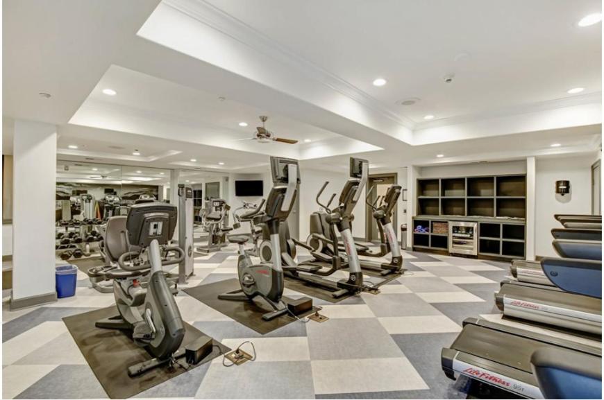 Amazing Vacation & Shopping In 2 Suits And 3 Bath Fb1 Apartamento