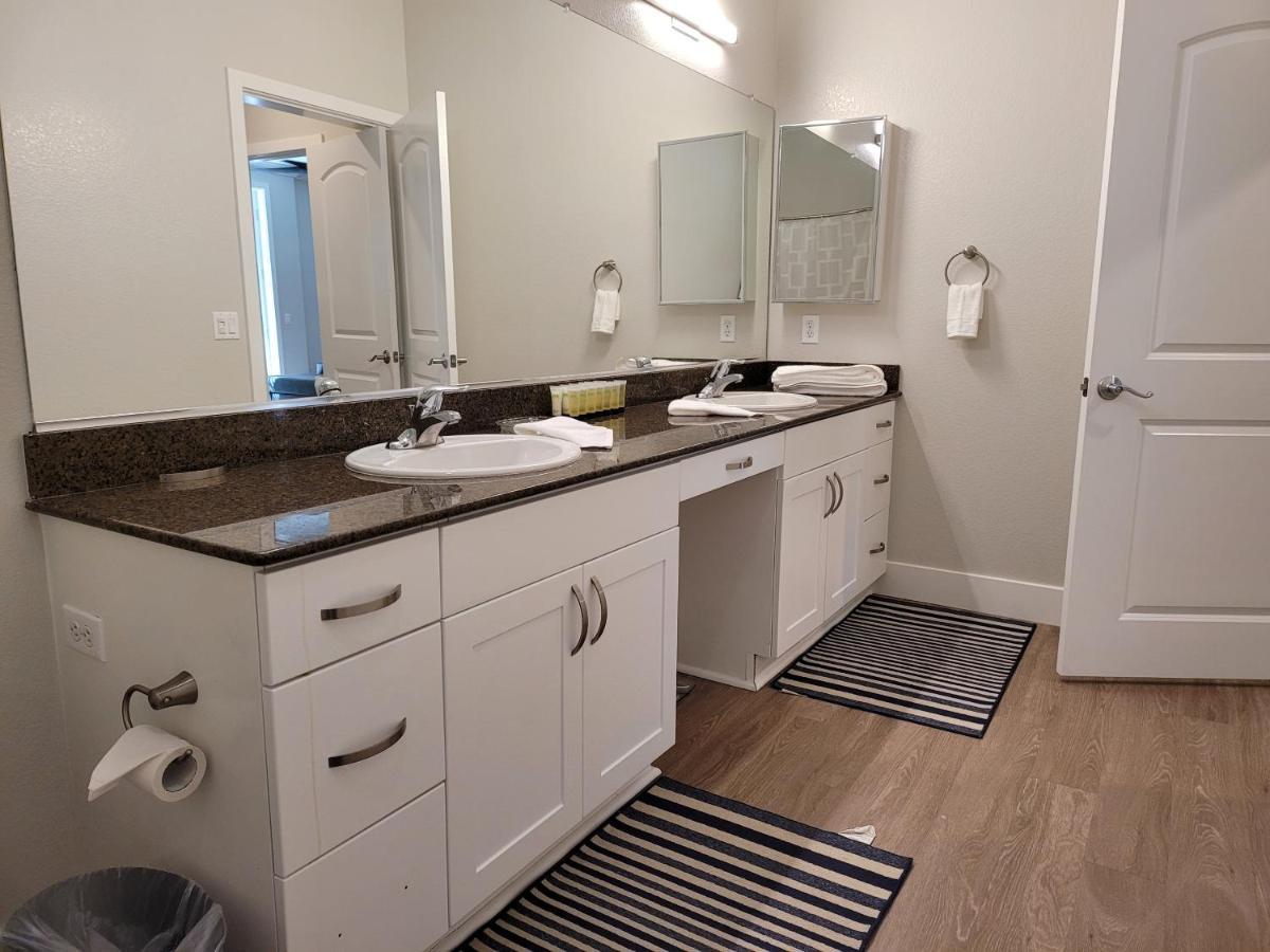 Amazing Vacation & Shopping In 2 Suits And 3 Bath Fb1 Apartamento San Diego